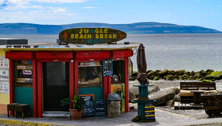 cafes on the prom